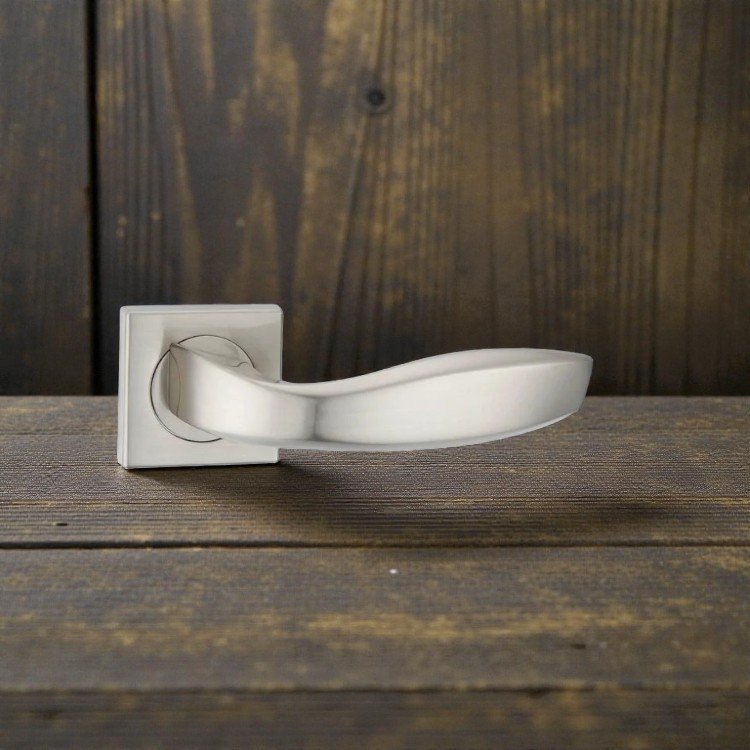 مسكة باب مفصول موديل 10270