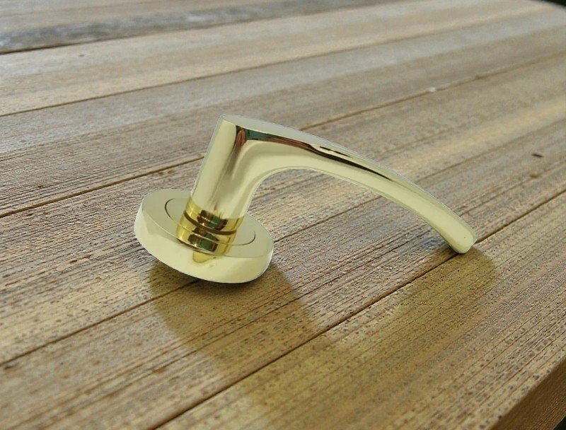 مسكة باب مفصول نوع ممتاز 324